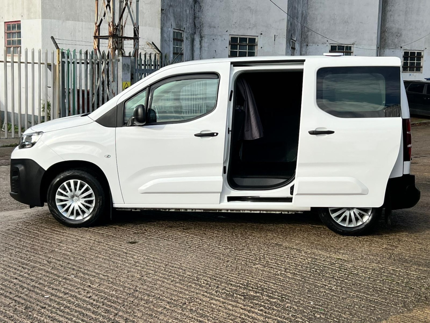 Used Citroen Berlingo 2019 for sale - 76485959: Photo 17