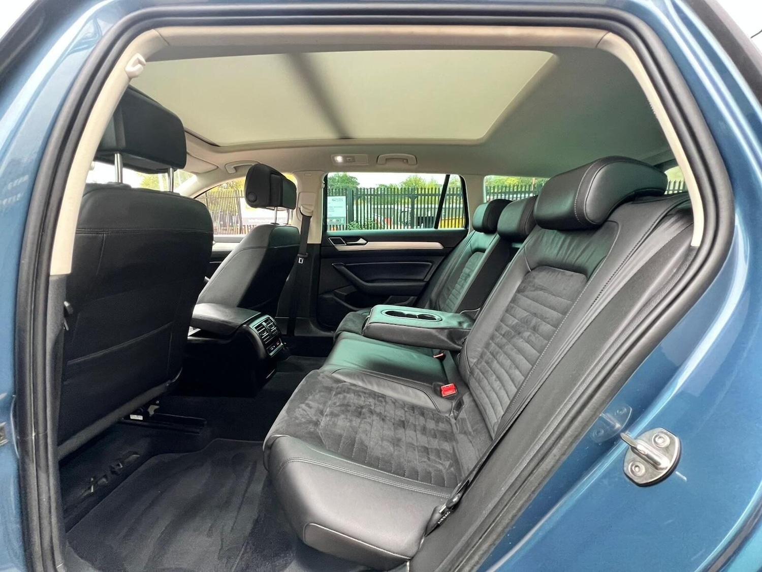 Used Volkswagen Passat 2018 for sale - 77249752: Photo 72