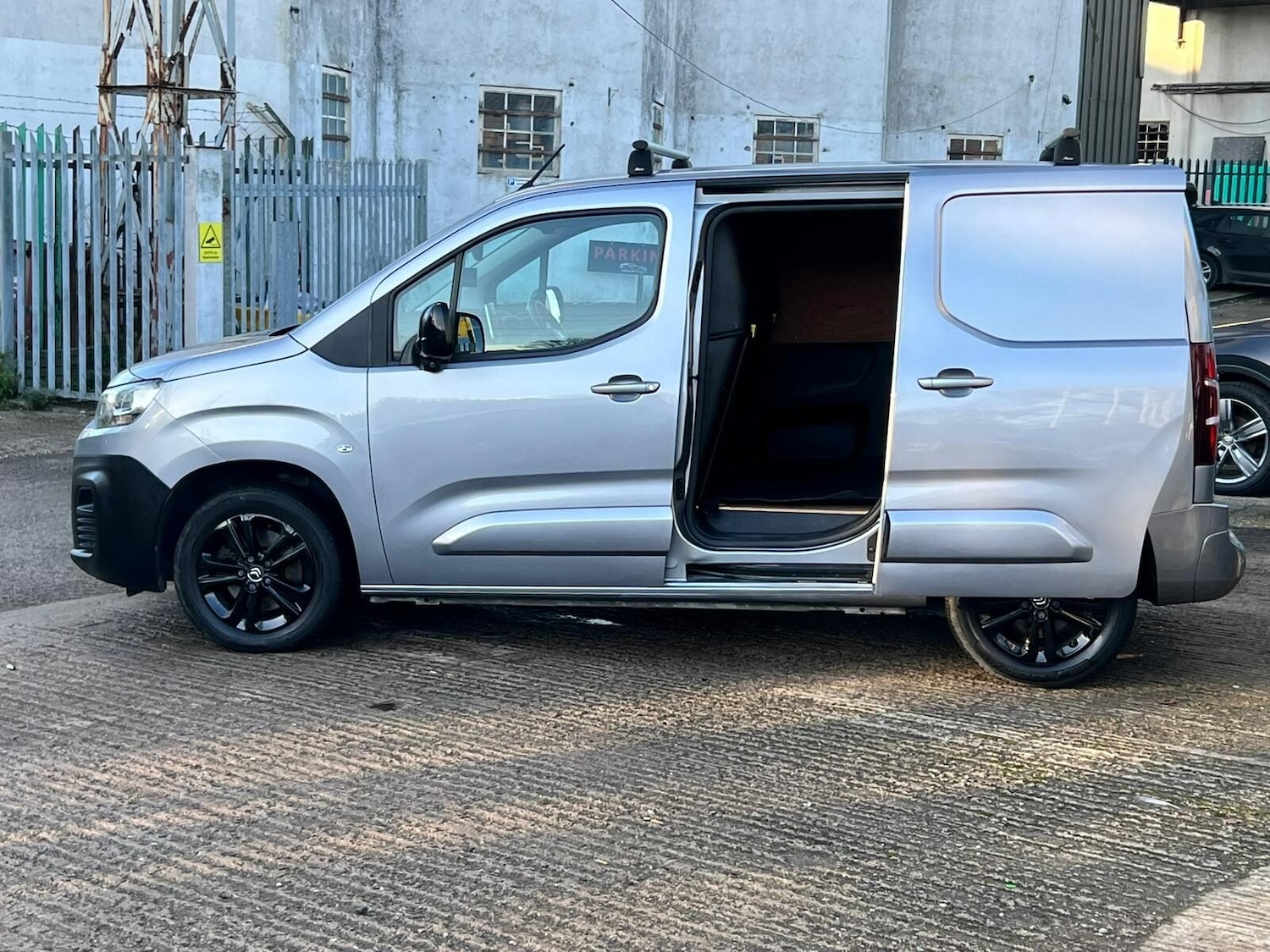 Used Citroen Berlingo 2021 for sale - 77351323: Photo 21