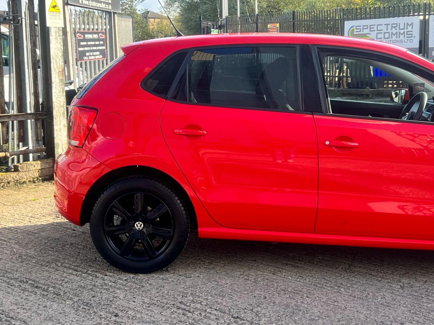 Used Volkswagen Polo 2010 for sale - 77249771: Photo 11