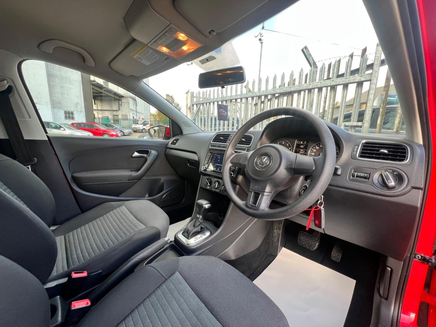 Used Volkswagen Polo 2010 for sale - 77249771: Photo 34