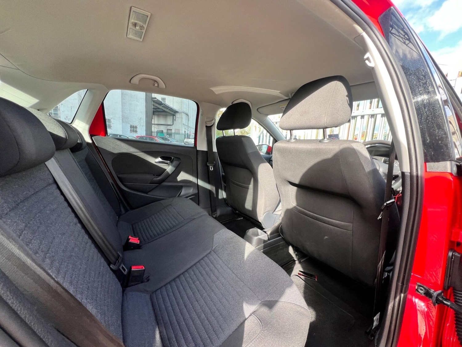 Used Volkswagen Polo 2010 for sale - 77249771: Photo 44