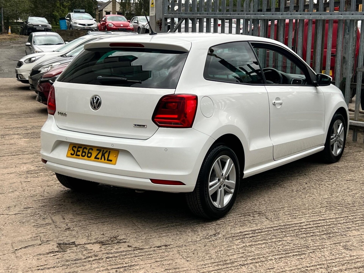 Used Volkswagen Polo 2017 for sale - 77249754: Photo 10