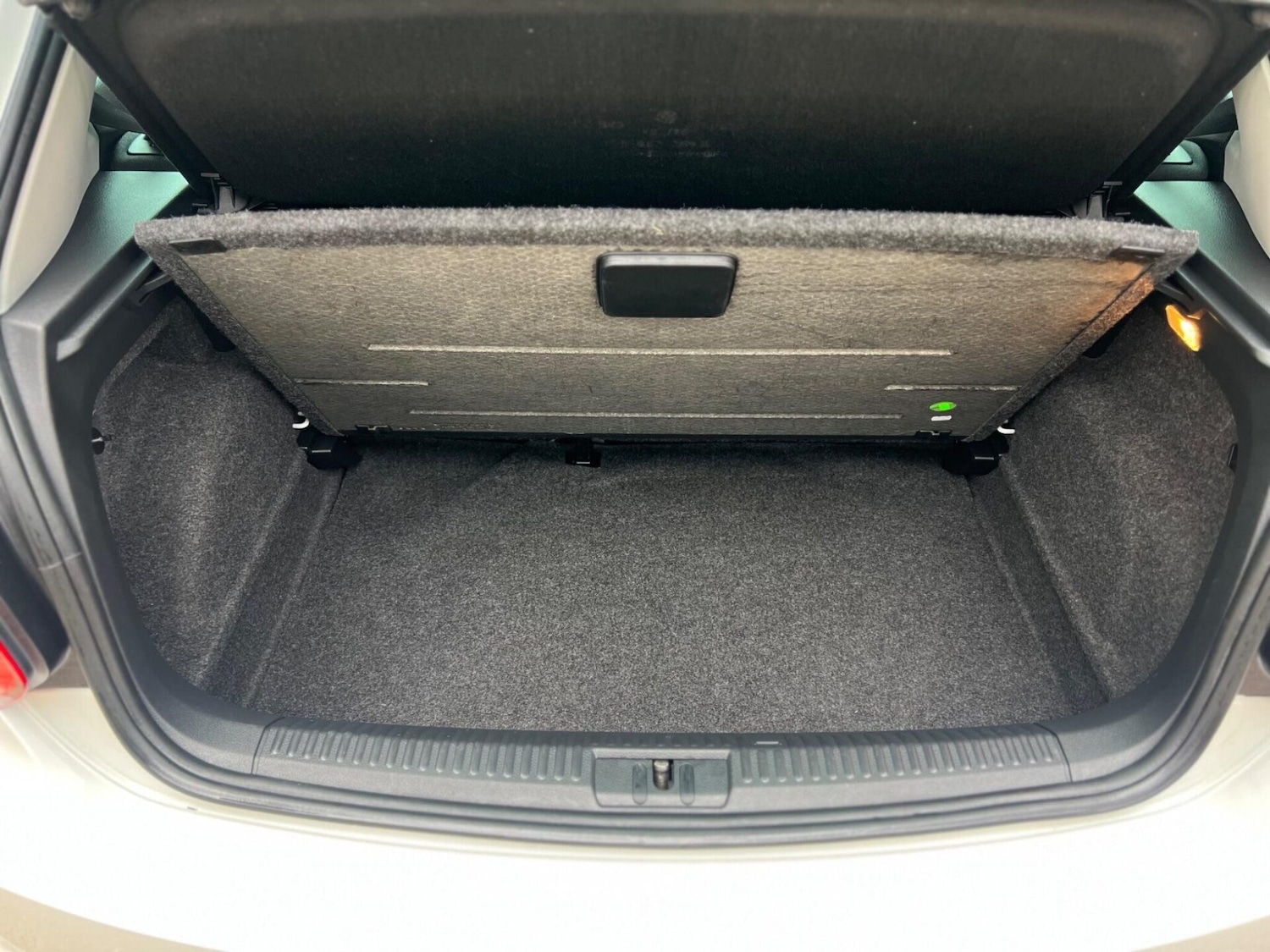 Used Volkswagen Polo 2017 for sale - 77249754: Photo 24