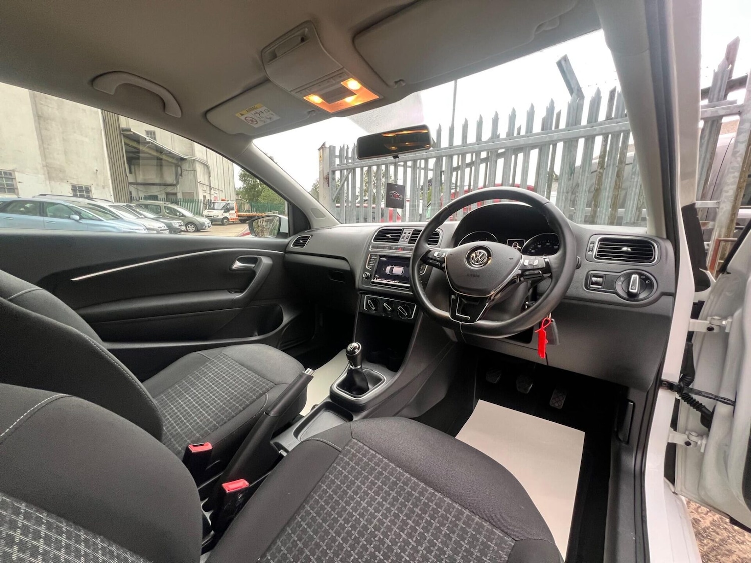 Used Volkswagen Polo 2017 for sale - 77249754: Photo 26