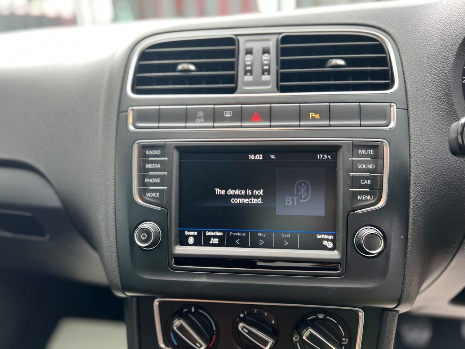 Used Volkswagen Polo 2017 for sale - 77249754: Photo 32