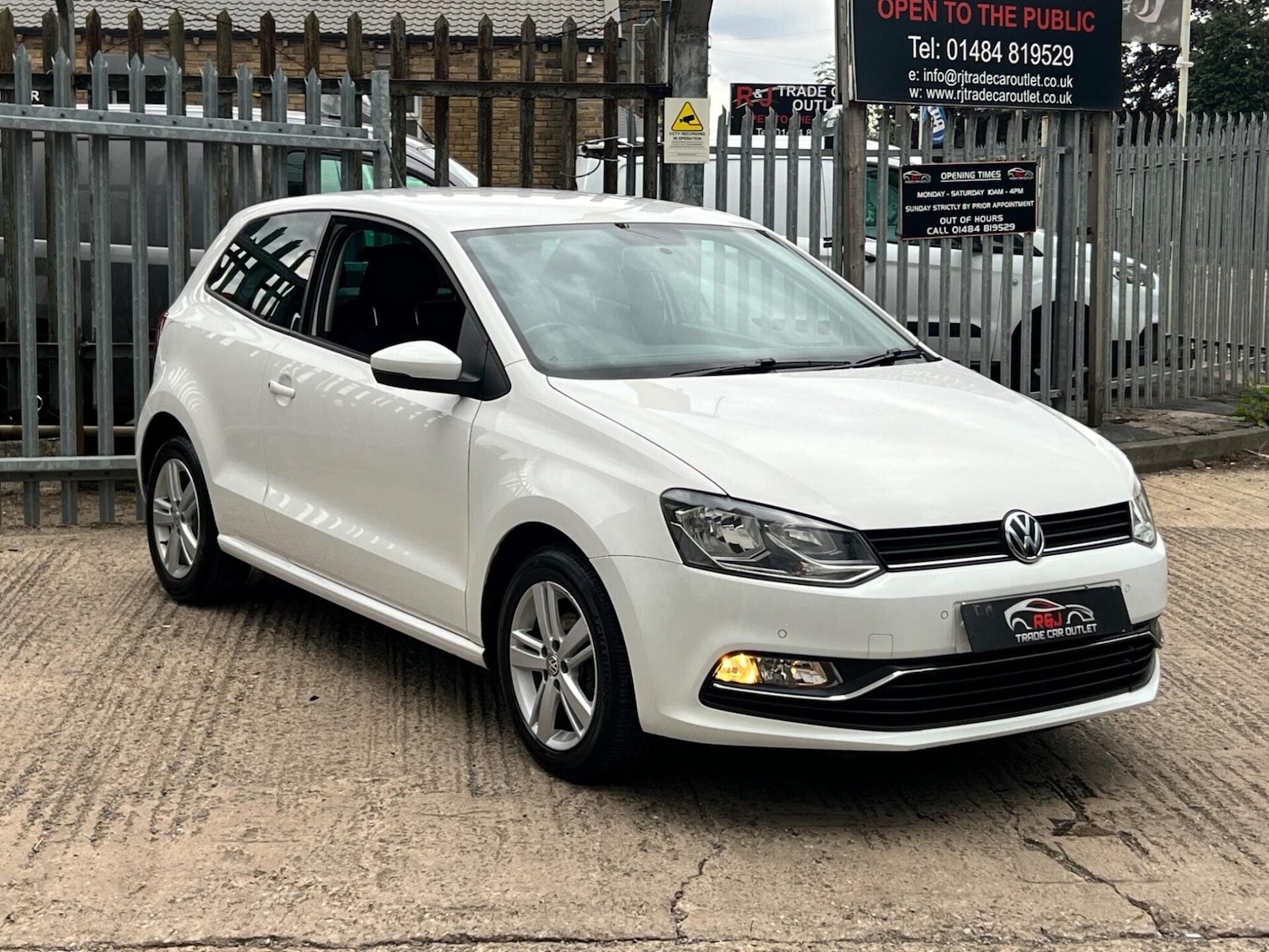 Used Volkswagen Polo 2017 for sale - 77249754: Photo 4