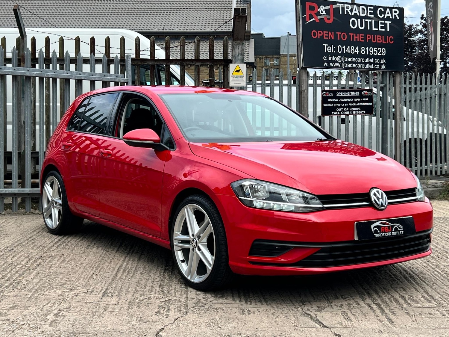 Used Volkswagen Golf 2019 for sale - 76457043: Photo 3