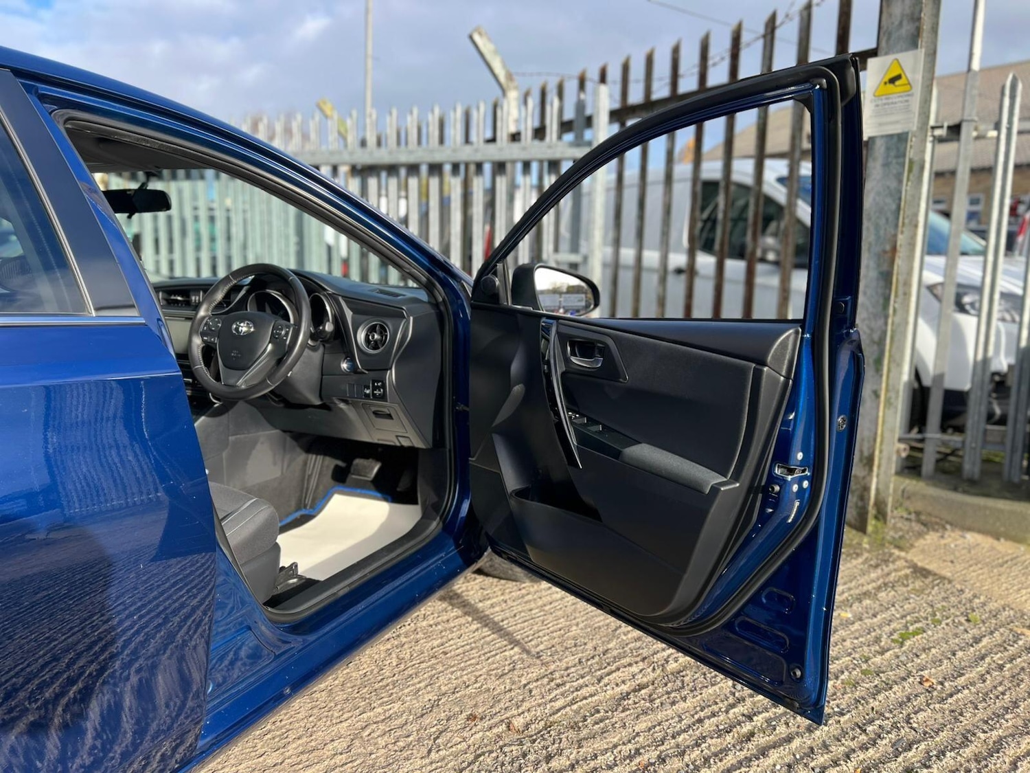 Used Toyota Auris 2016 for sale - 76658412: Photo 48