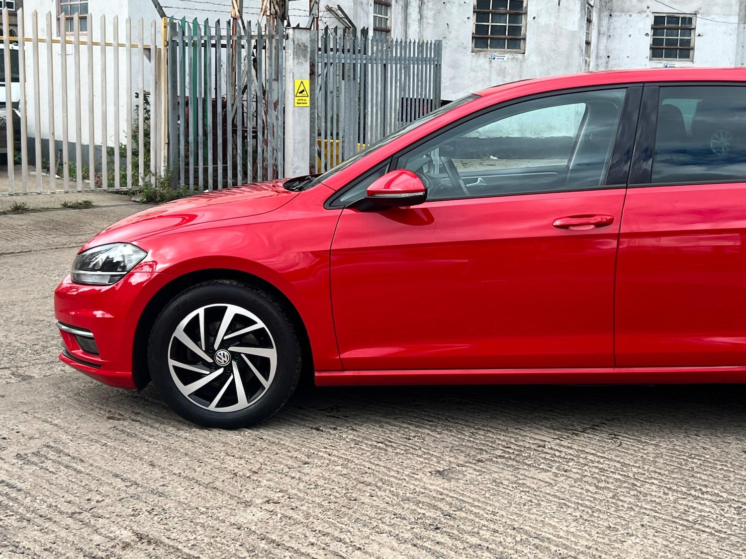 Used Volkswagen Golf 2019 for sale - 76457059: Photo 14