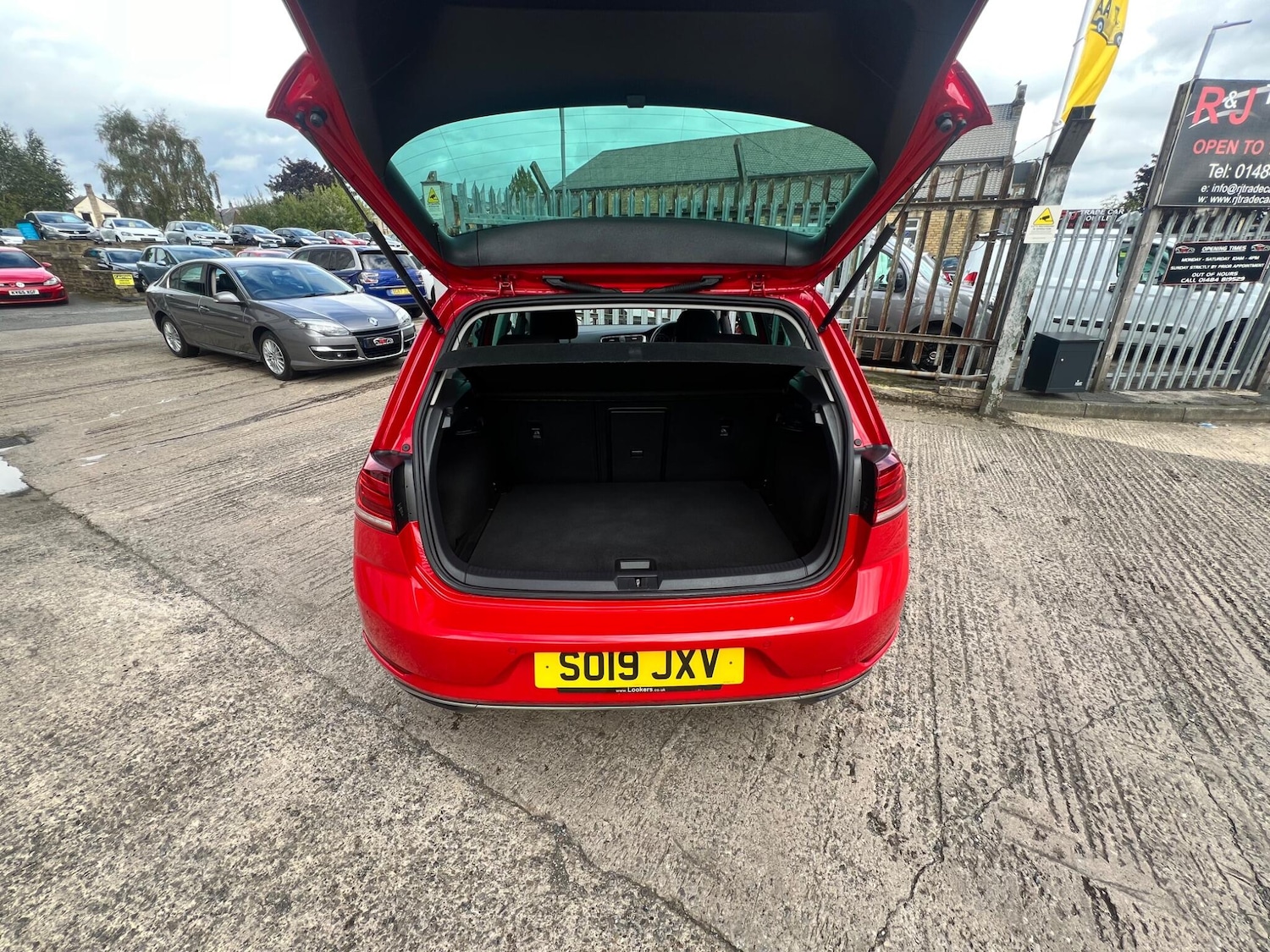 Used Volkswagen Golf 2019 for sale - 76457059: Photo 24