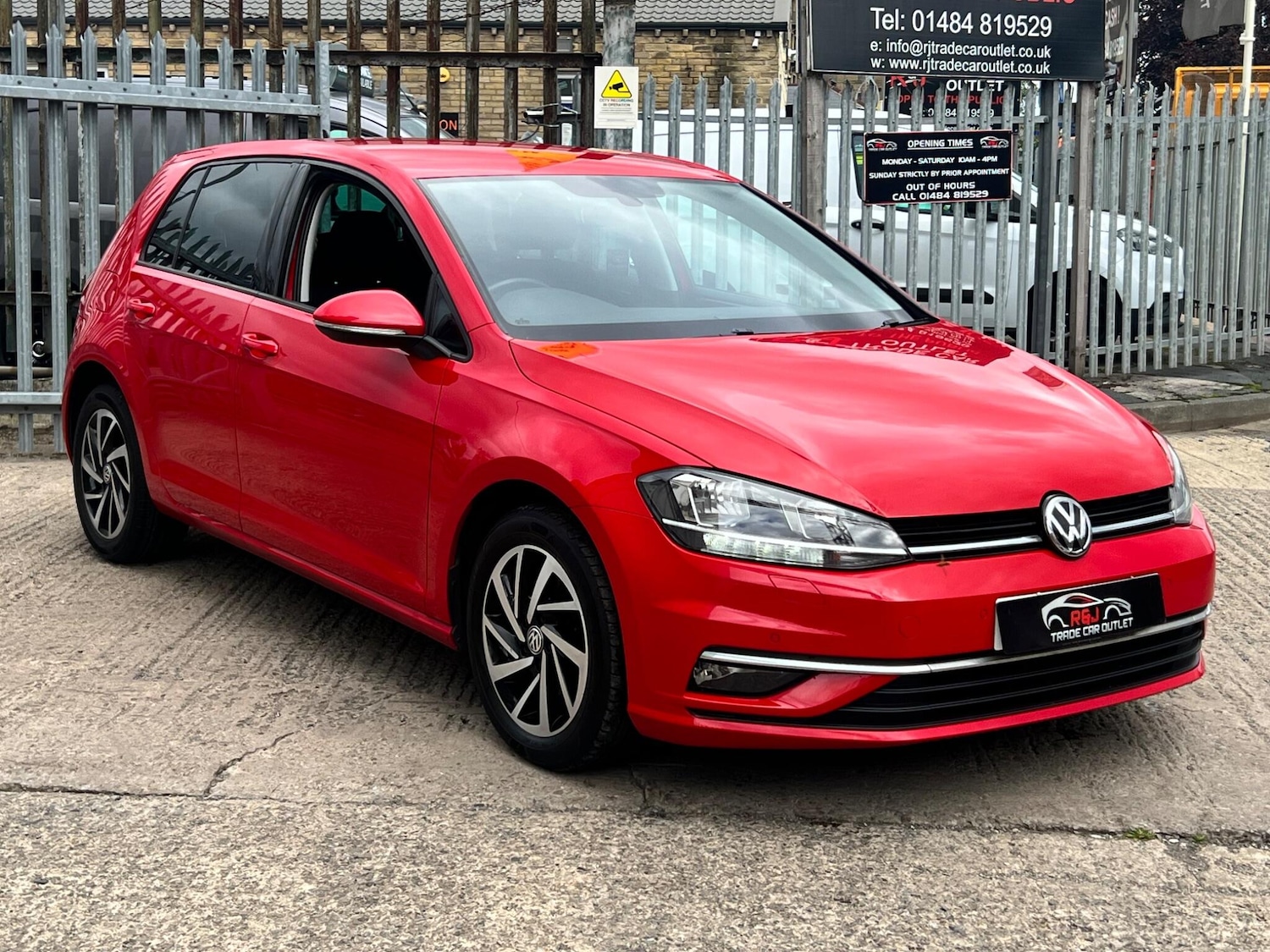 Used Volkswagen Golf 2019 for sale - 76457059: Photo 4