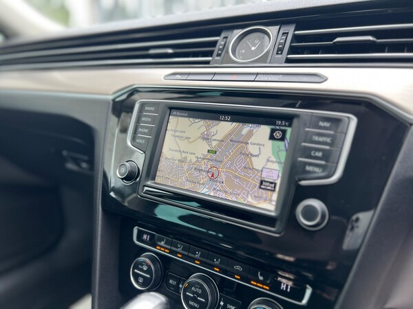 Used Volkswagen Passat 2015 for sale - 76123086: Photo 32