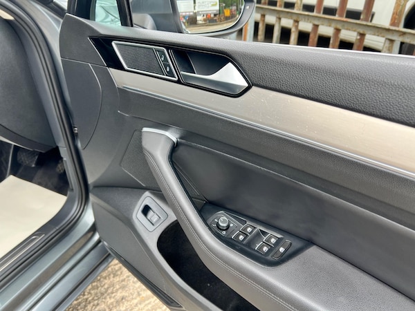 Used Volkswagen Passat 2015 for sale - 76123086: Photo 51