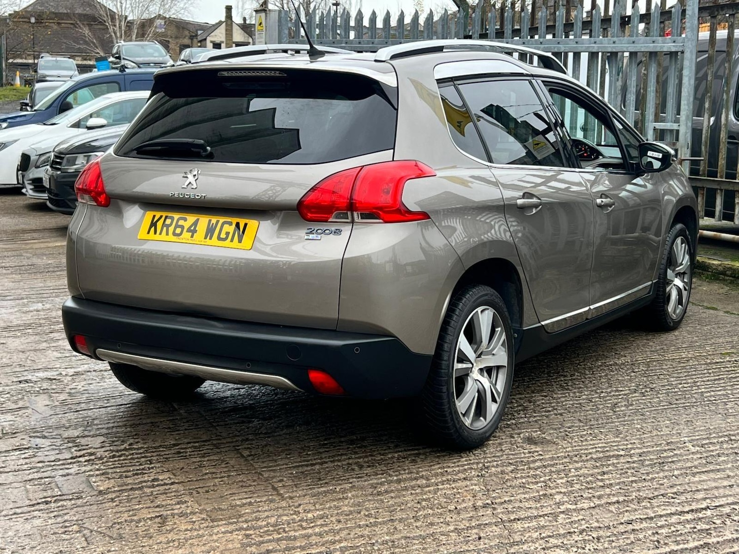 Used Peugeot 2008 2015 for sale - 76993222: Photo 19