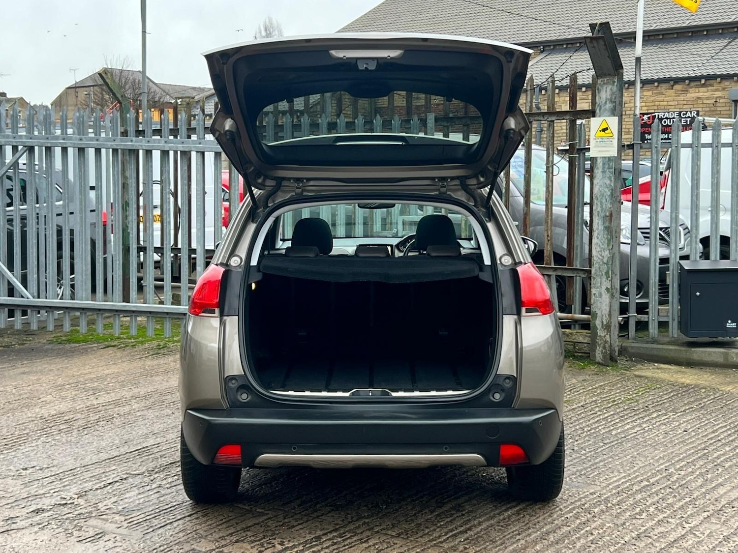 Used Peugeot 2008 2015 for sale - 76993222: Photo 24