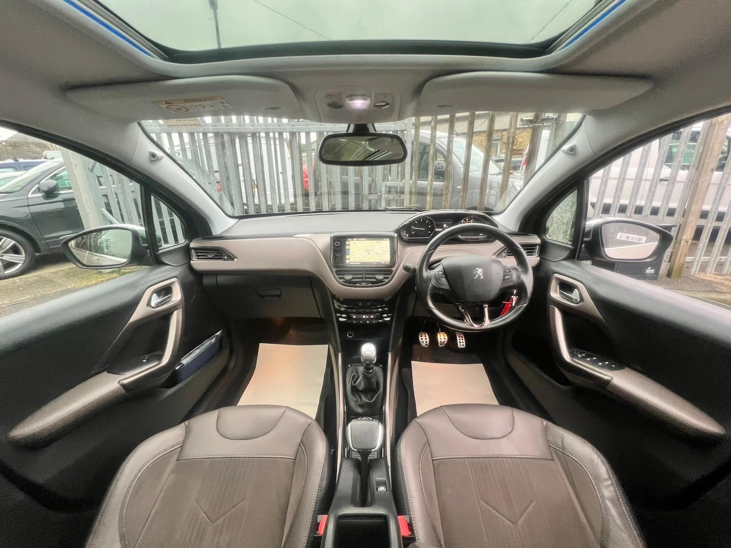 Used Peugeot 2008 2015 for sale - 76993222: Photo 29