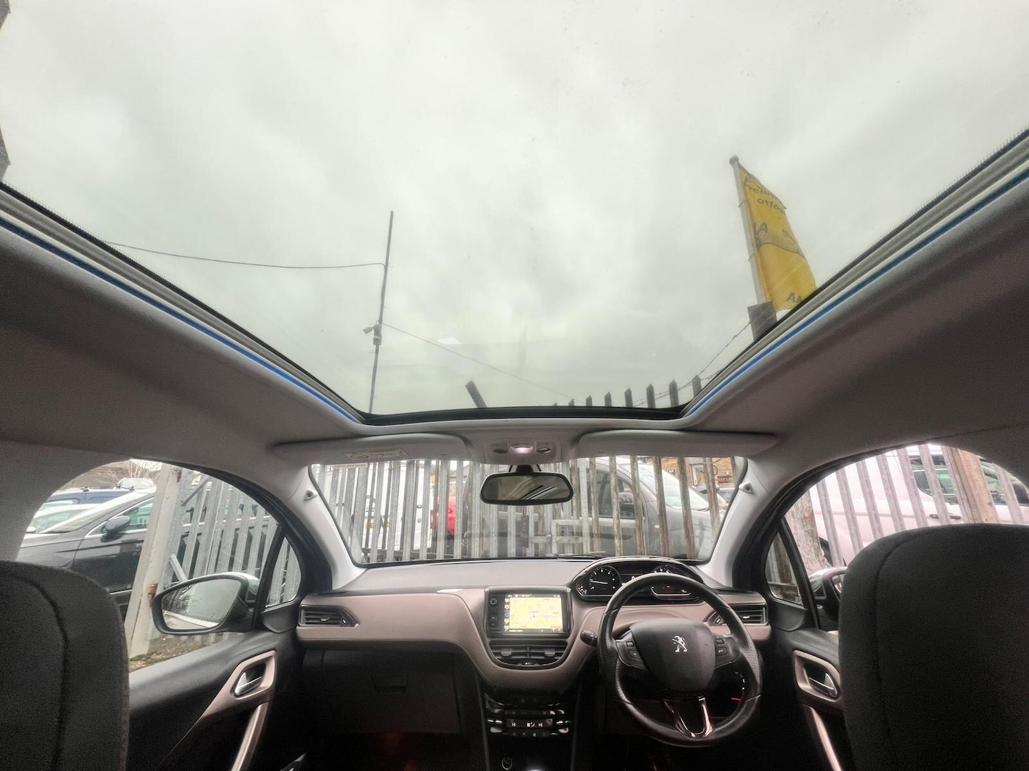 Used Peugeot 2008 2015 for sale - 76993222: Photo 30