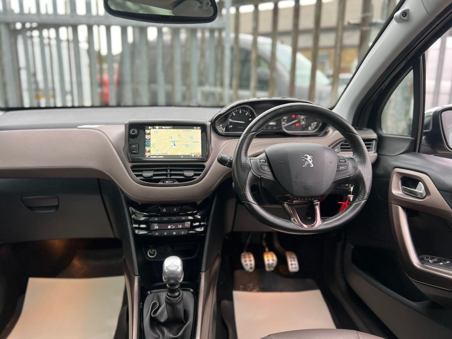Used Peugeot 2008 2015 for sale - 76993222: Photo 31