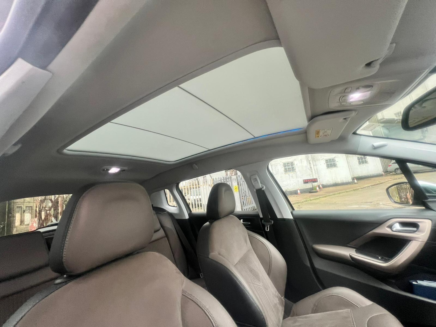 Used Peugeot 2008 2015 for sale - 76993222: Photo 36