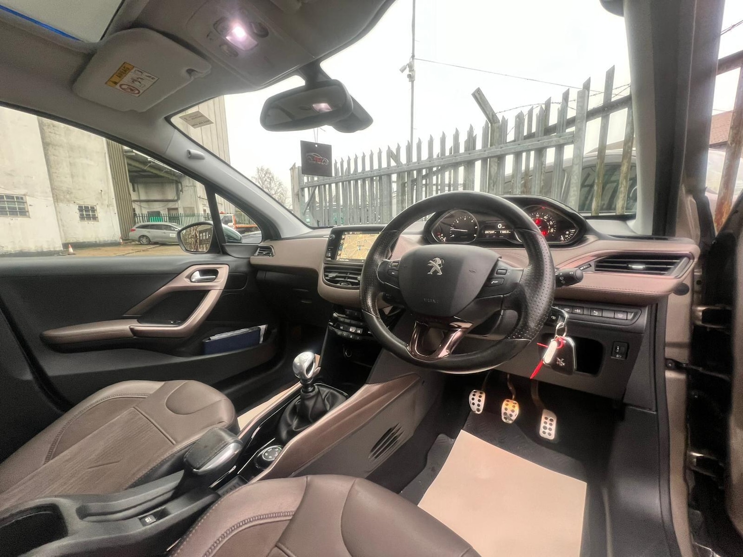 Used Peugeot 2008 2015 for sale - 76993222: Photo 38