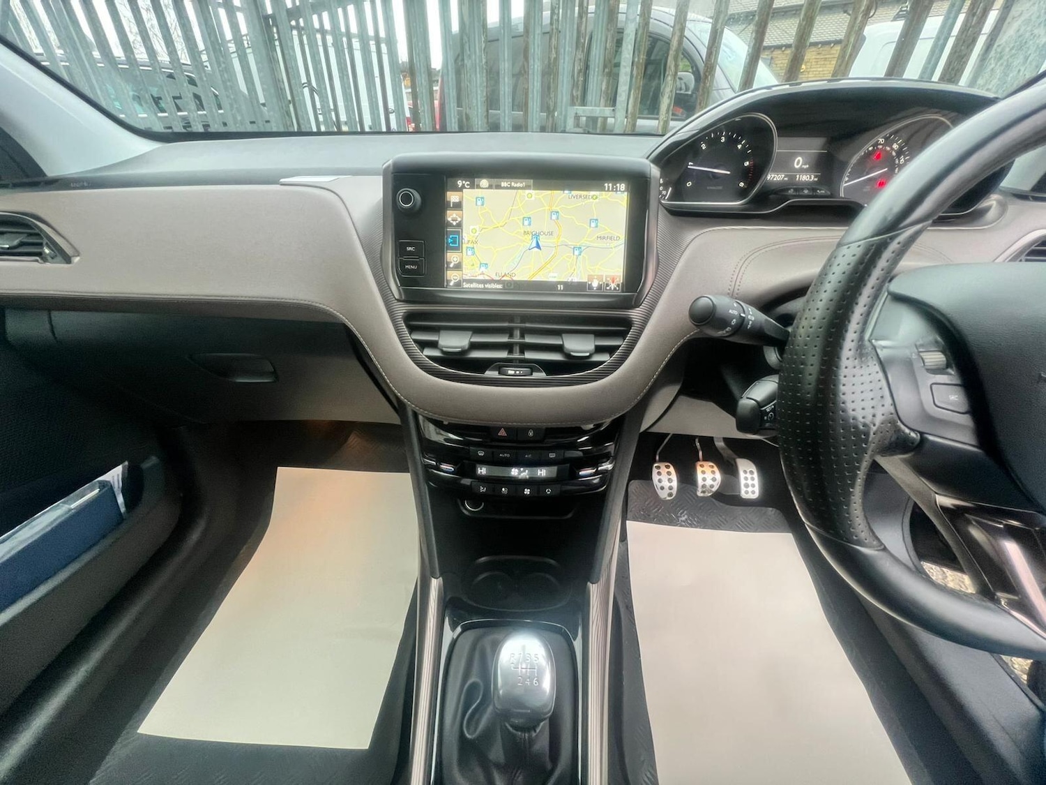 Used Peugeot 2008 2015 for sale - 76993222: Photo 49