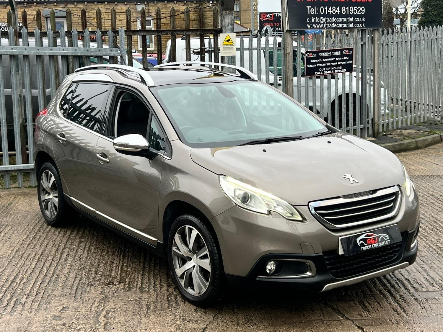Used Peugeot 2008 2015 for sale - 76993222: Photo 5