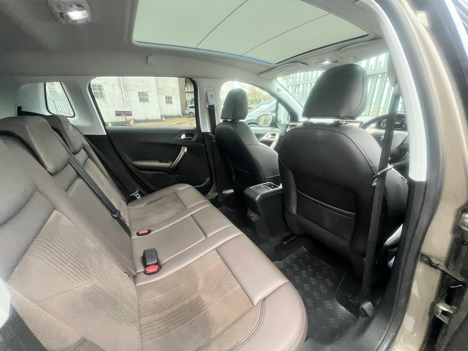 Used Peugeot 2008 2015 for sale - 76993222: Photo 56