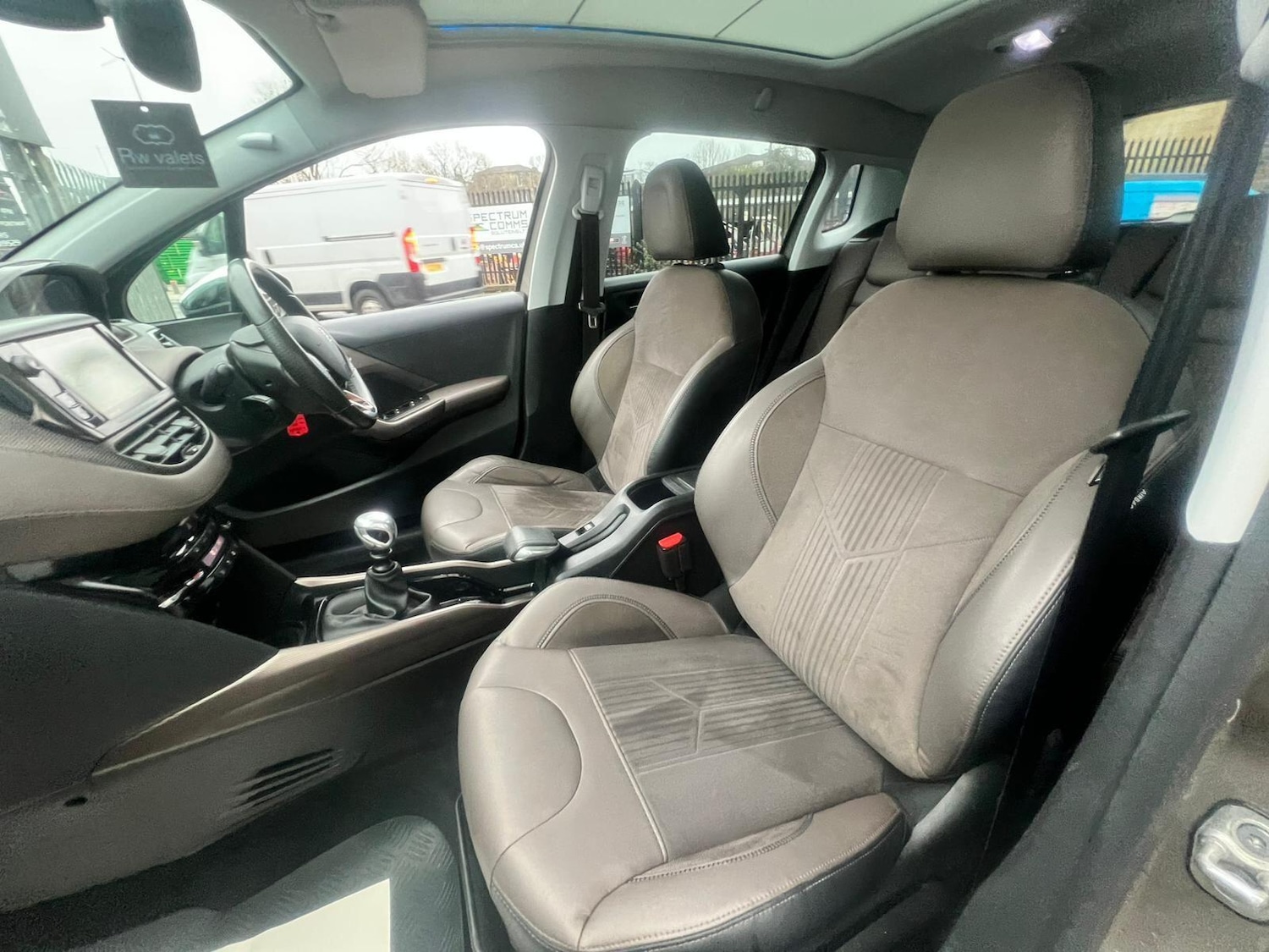 Used Peugeot 2008 2015 for sale - 76993222: Photo 64