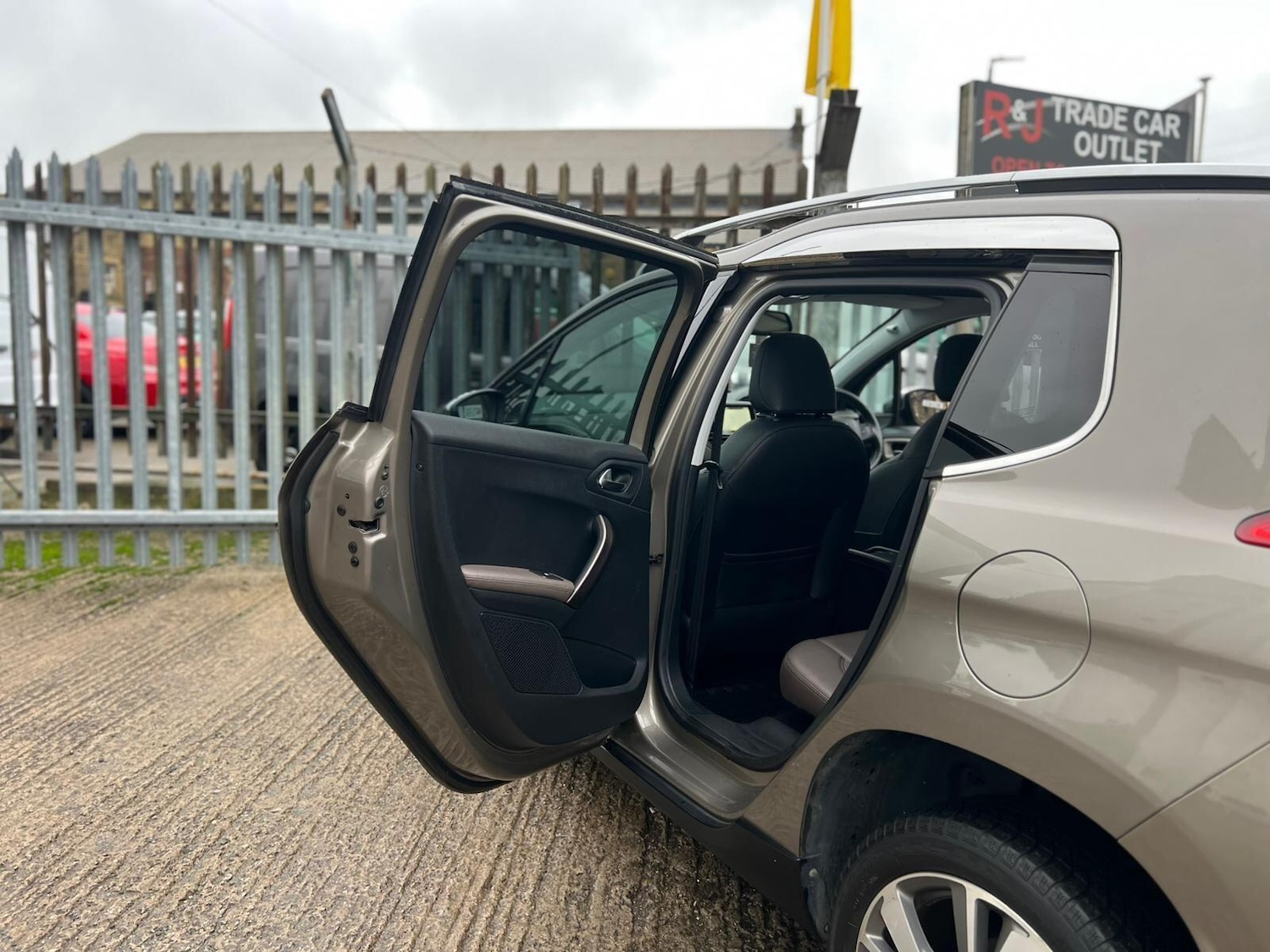 Used Peugeot 2008 2015 for sale - 76993222: Photo 70
