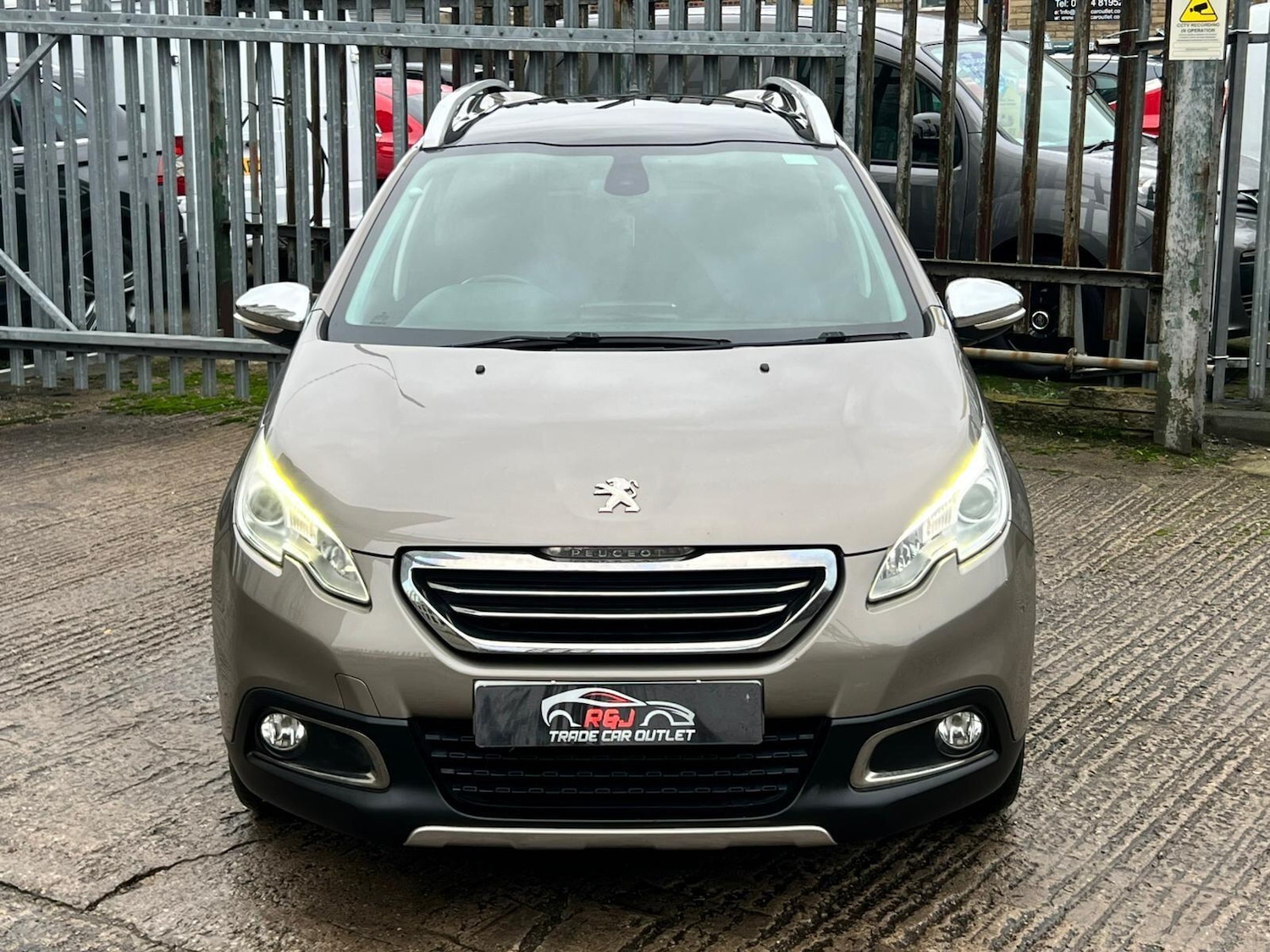 Used Peugeot 2008 2015 for sale - 76993222: Photo 9