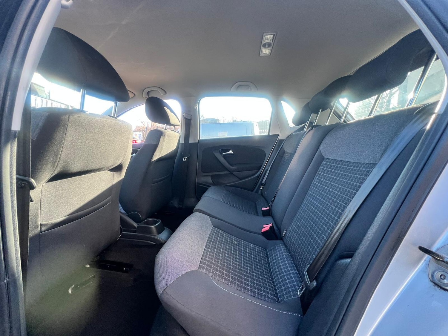 Used Volkswagen Polo 2015 for sale - 77215691: Photo 62