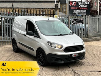 Used Ford Transit Courier 2017 for sale - 76214744: Photo