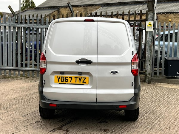 Used Ford Transit Courier 2017 for sale - 76214744: Photo 21