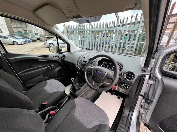 Used Ford Transit Courier 2017 for sale - 76214744: Photo 28