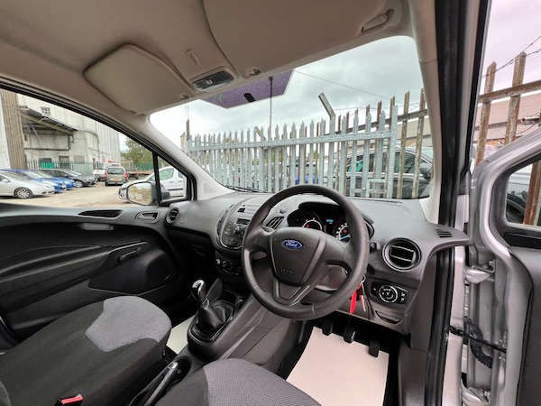 Used Ford Transit Courier 2017 for sale - 76214744: Photo 29