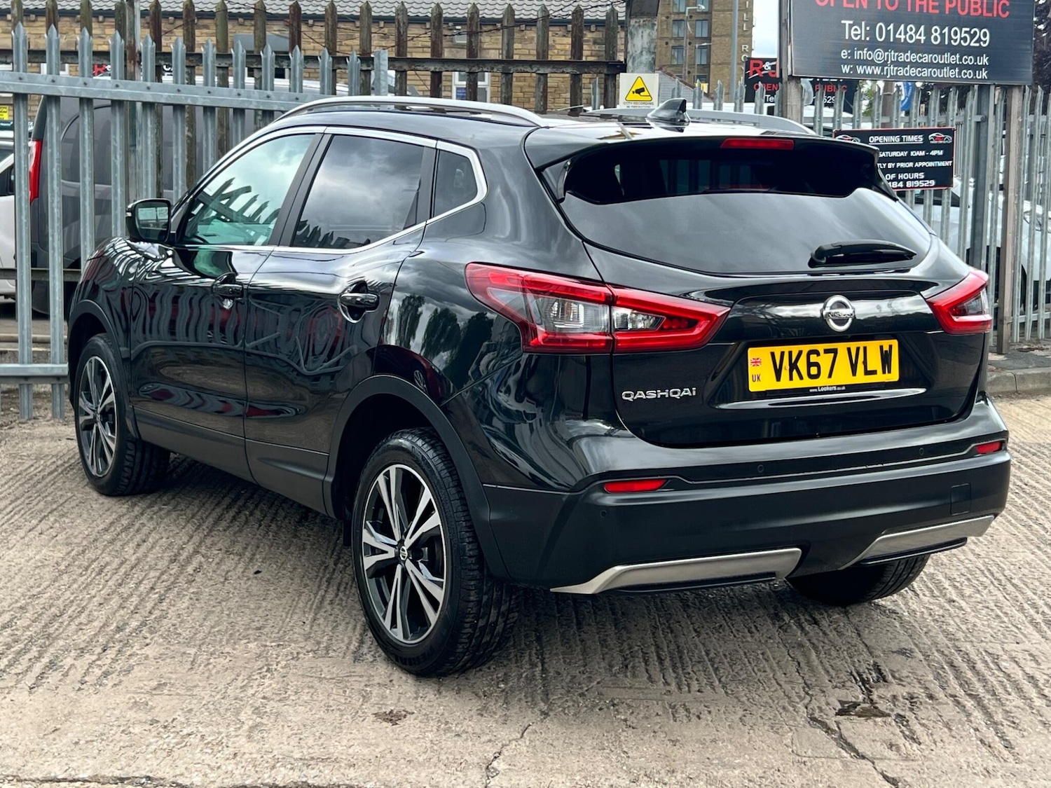Used Nissan Qashqai 2017 for sale - 76484497: Photo 11