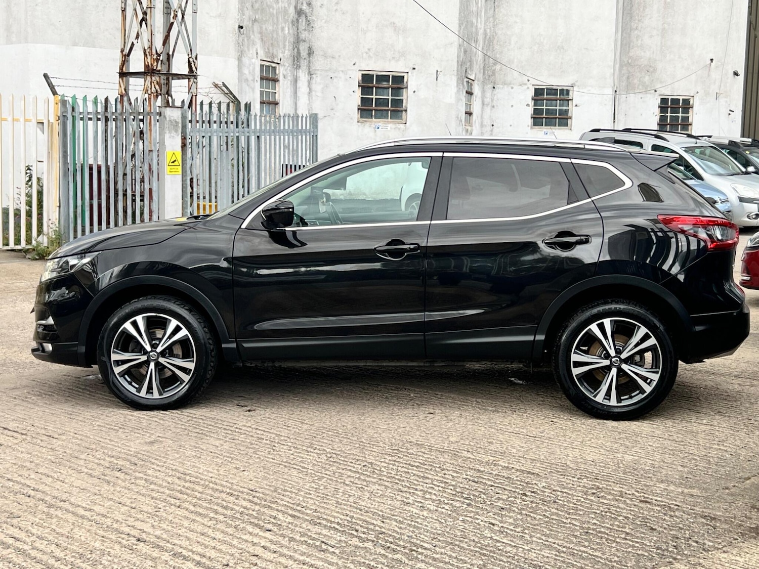 Used Nissan Qashqai 2017 for sale - 76484497: Photo 16