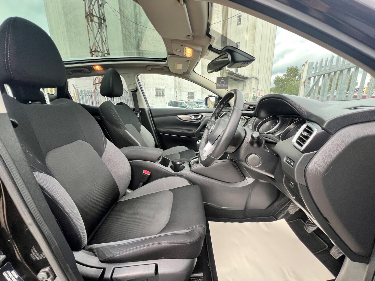 Used Nissan Qashqai 2017 for sale - 76484497: Photo 31