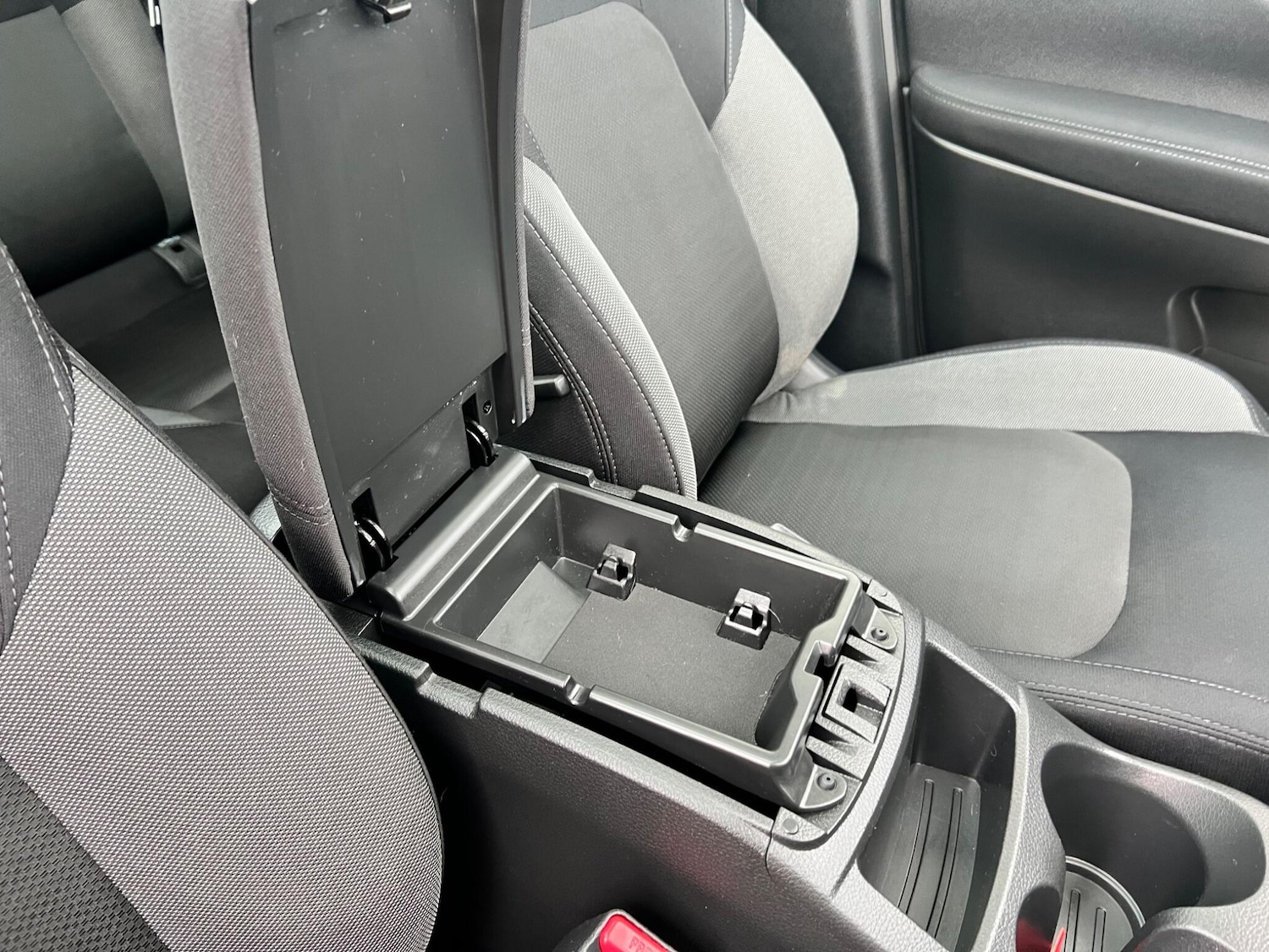 Used Nissan Qashqai 2017 for sale - 76484497: Photo 33