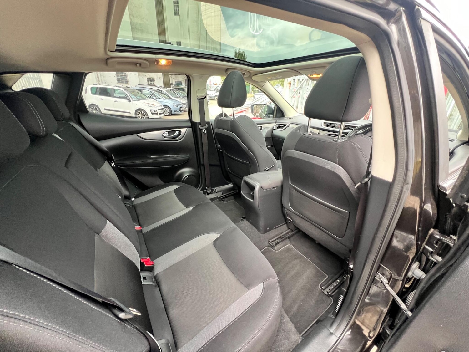 Used Nissan Qashqai 2017 for sale - 76484497: Photo 56