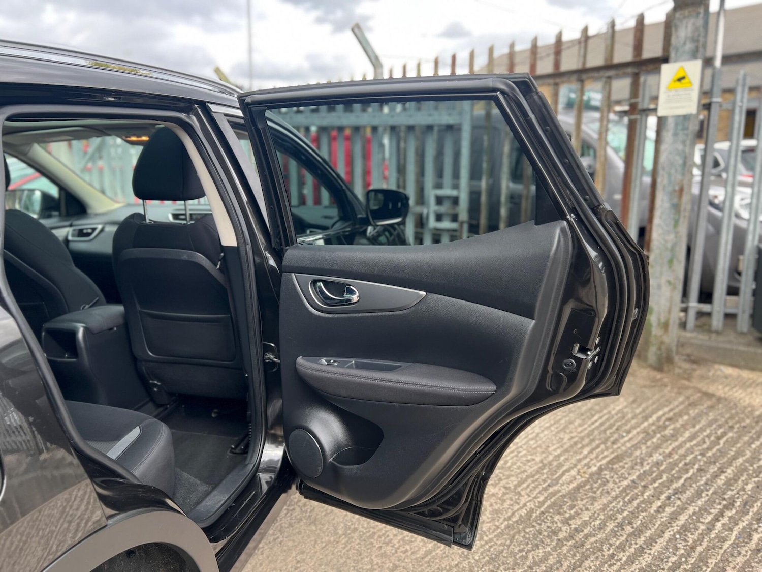 Used Nissan Qashqai 2017 for sale - 76484497: Photo 58