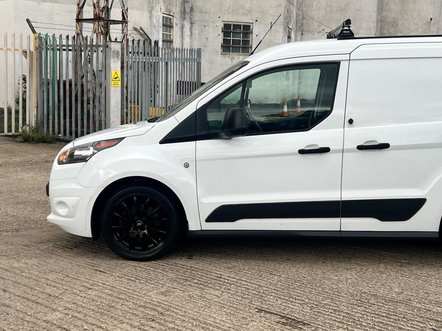 Used Ford Transit Connect 2018 for sale - 77249733: Photo 15