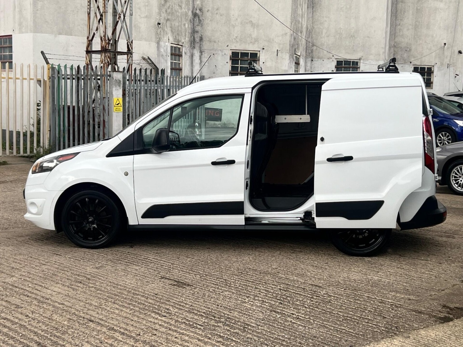 Used Ford Transit Connect 2018 for sale - 77249733: Photo 17