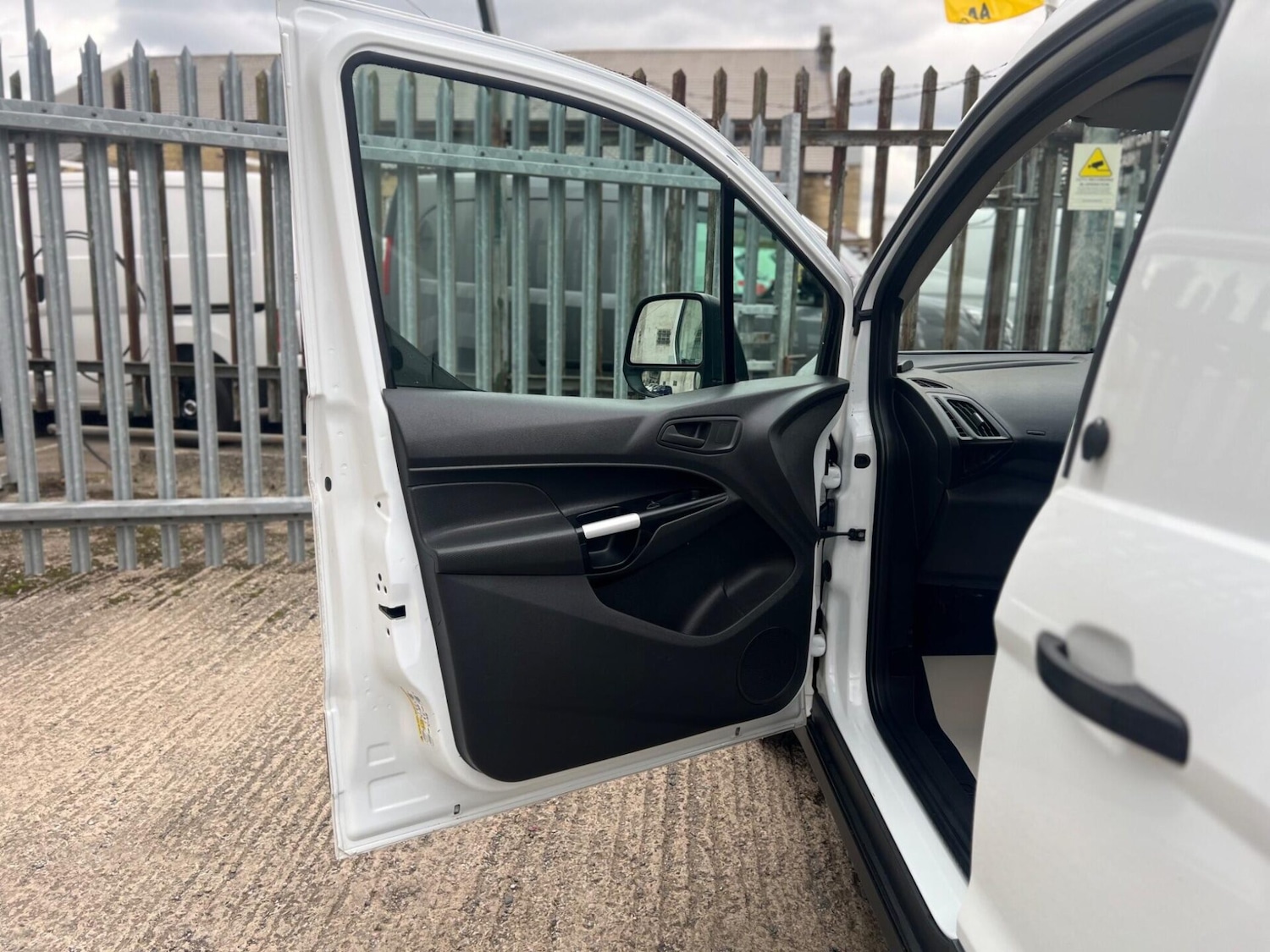 Used Ford Transit Connect 2018 for sale - 77249733: Photo 61