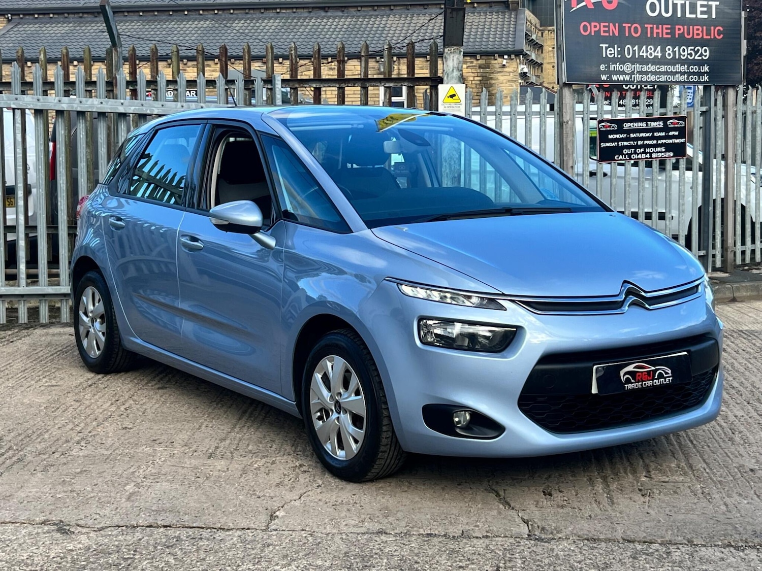 Used Citroen C4 Picasso 2016 for sale - 76457183: Photo 4
