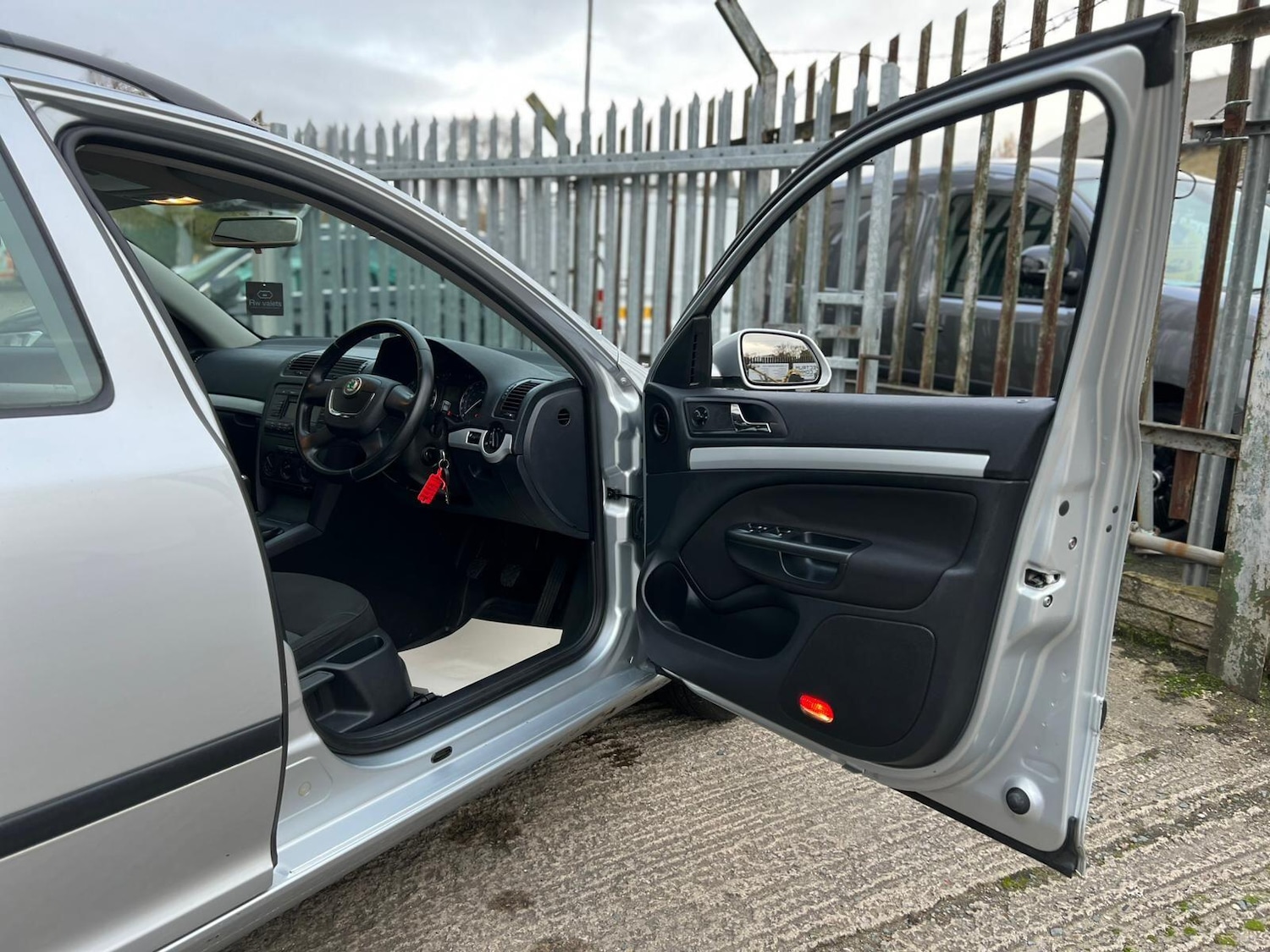 Used Skoda Octavia 2009 for sale - 76714463: Photo 42