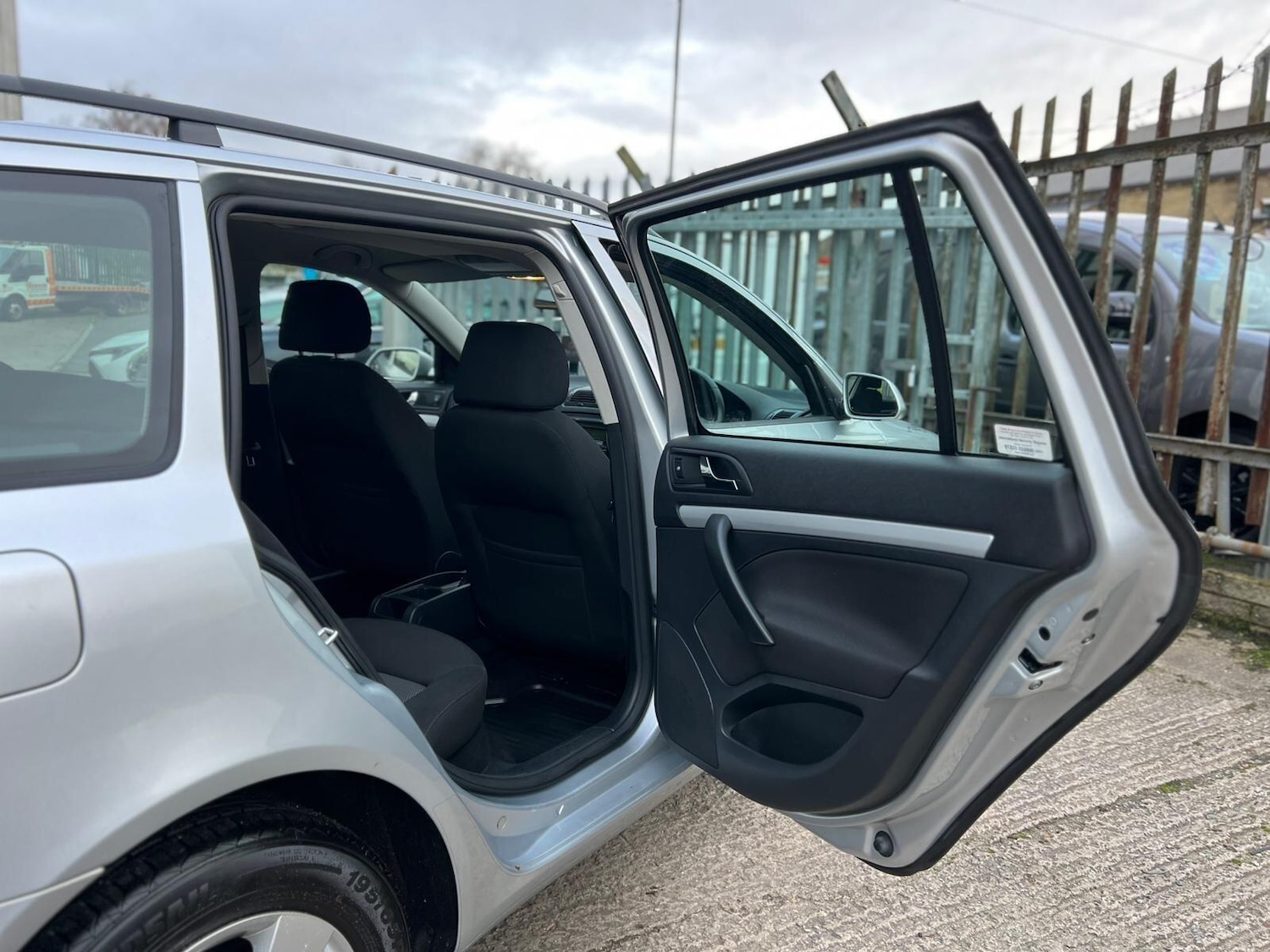 Used Skoda Octavia 2009 for sale - 76714463: Photo 47