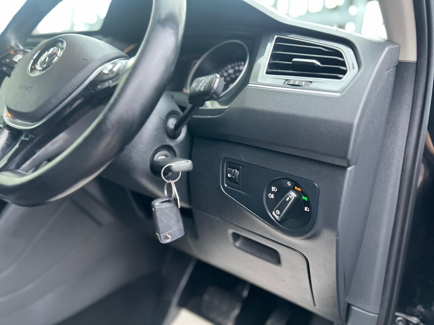 Used Volkswagen Tiguan 2017 for sale - 77249756: Photo 40