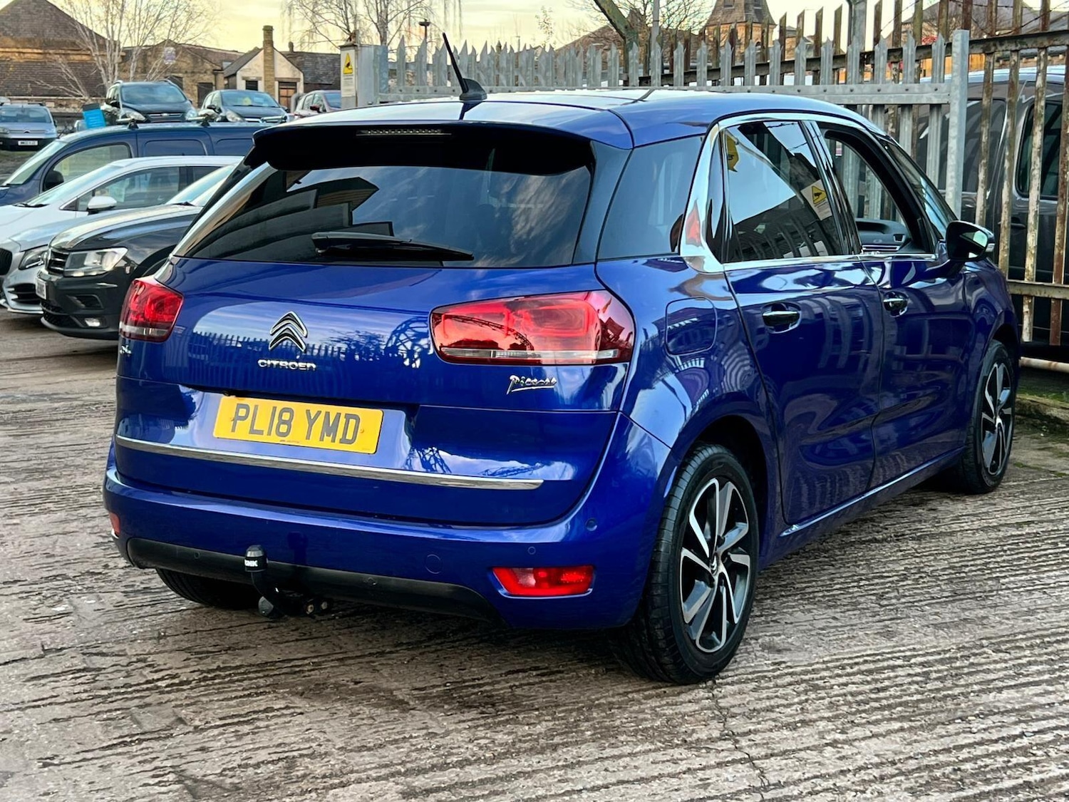 Used Citroen C4 Picasso 2018 for sale - 76976438: Photo 12
